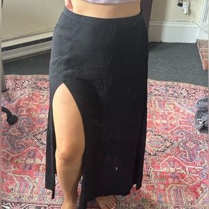 Wilfred Aritzia Slit Maxi/Midi Skirt Black Lightweight